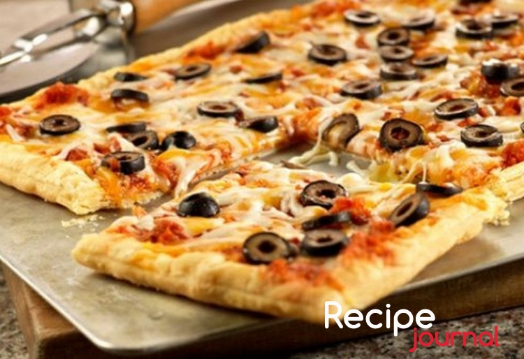 Быстрая вкусная пицца, рецепт приготовления из слоеного теста