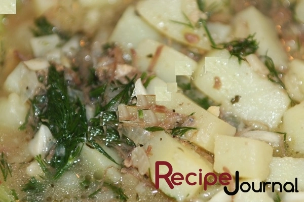 Картошка с тушенкой - рецепт овощного блюда