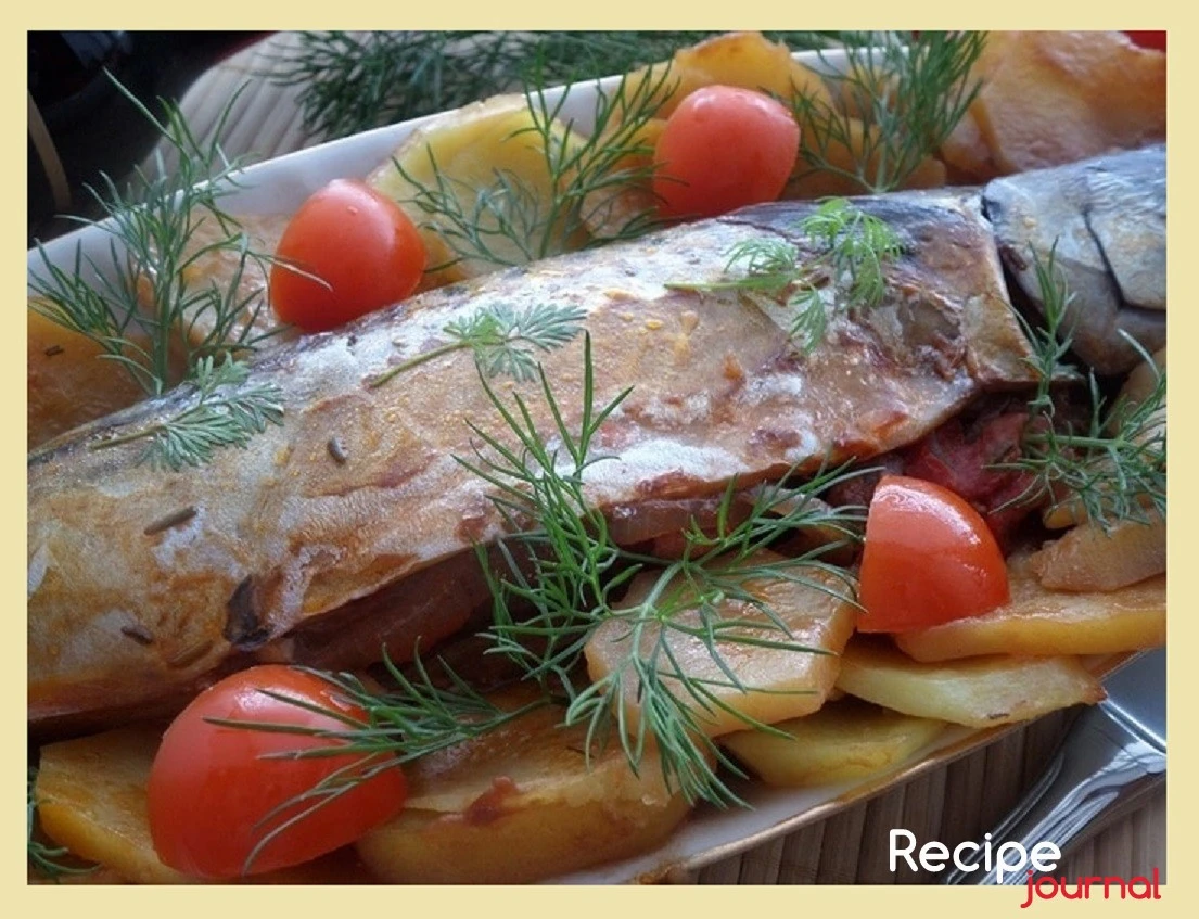 Скумбрия в духовке на картрофельной подушке - рецепт блюда из рыбы