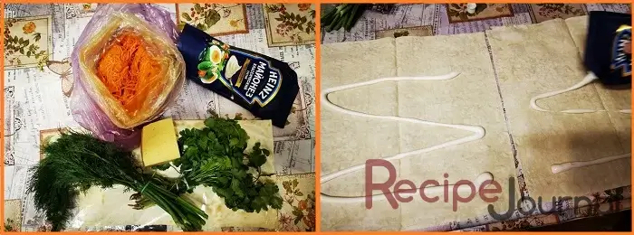 Приобретаем необходимы ингредиенты для праздничной закуски из лаваша с морковью, сыром и зеленью. Раскрываем лаваш и наносим немного майонеза, равномерно распределив его по поверхности лаваша с помощью кисточки или ложки.