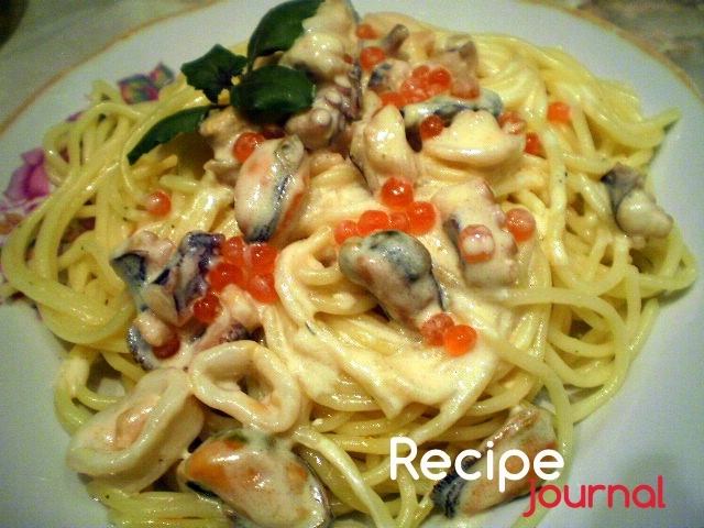 Спагетти с морепродуктами - обед по итальянским обычаям
