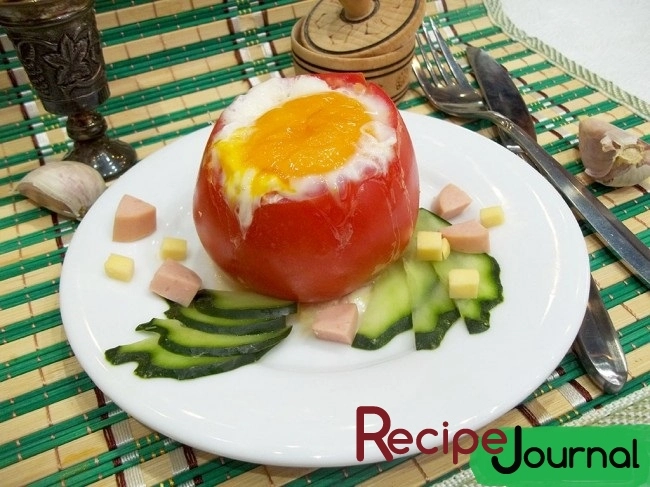 Яйцо в помидоре - рецепт французской кухни