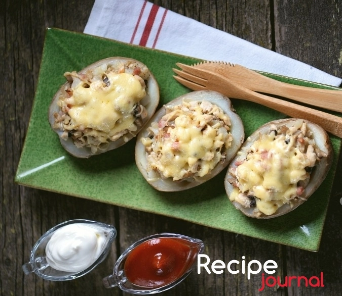 Рецепт горячей закуски - картофель фаршированный грибами и курицей
