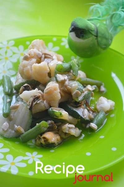 Рецепт салата из мидий с овощами