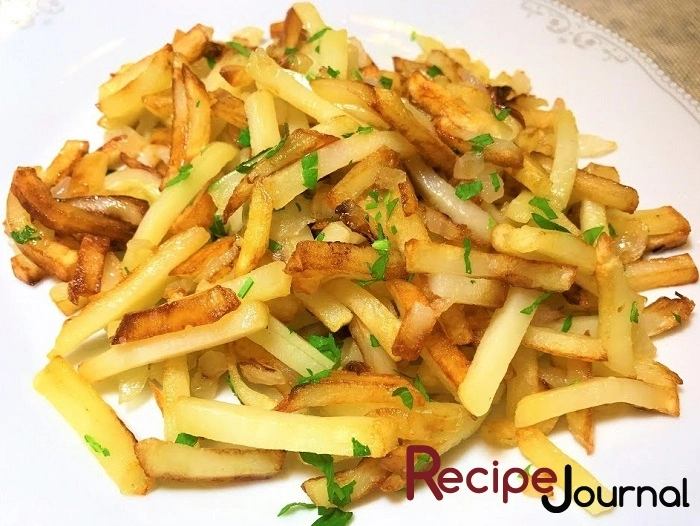 Картошка жареная - рецепт простого и быстрого овощного блюда