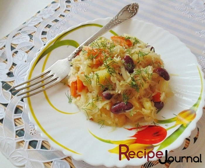 Капуста тушеная с картофелем и фасолью - рецепт блюда из овощей