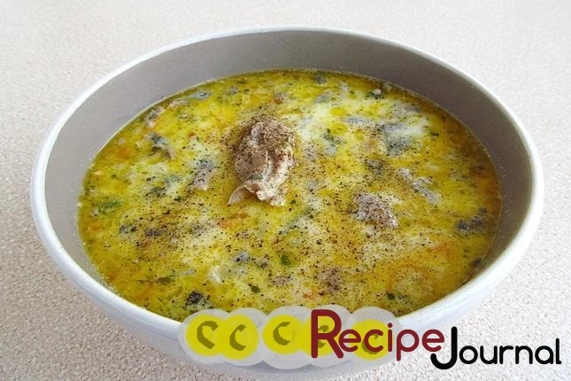 Рецепт сырного супа с консервированной рыбой