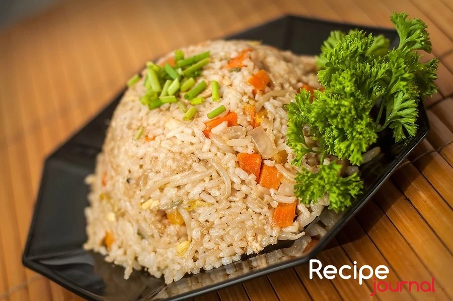 Рис жареный с курицей - китайский рецепт