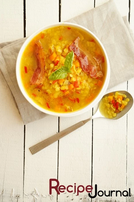 Суп из чечевицы с беконом - простой рецепт