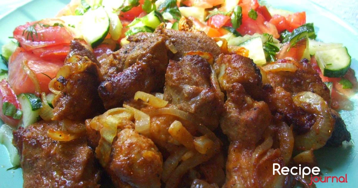 Шашлык из свинины в духовке на луковой подушке - рецепт блюда из мяса