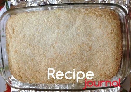 Отправляем пирог в разогретую до 180<sup>о</sup> духовку на 30 минут, следим, чтобы не пригорело.