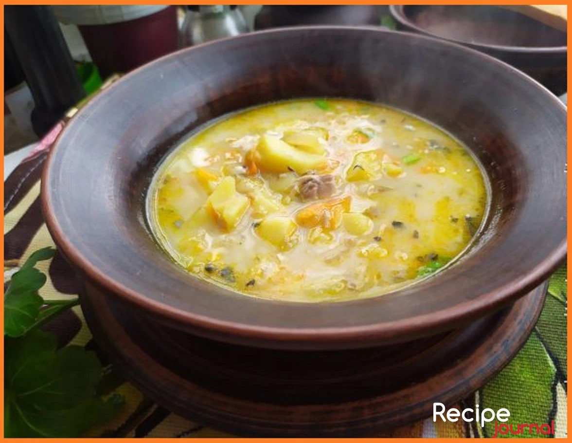 Простой рецепт простого супа - из рыбных консервов с сыром