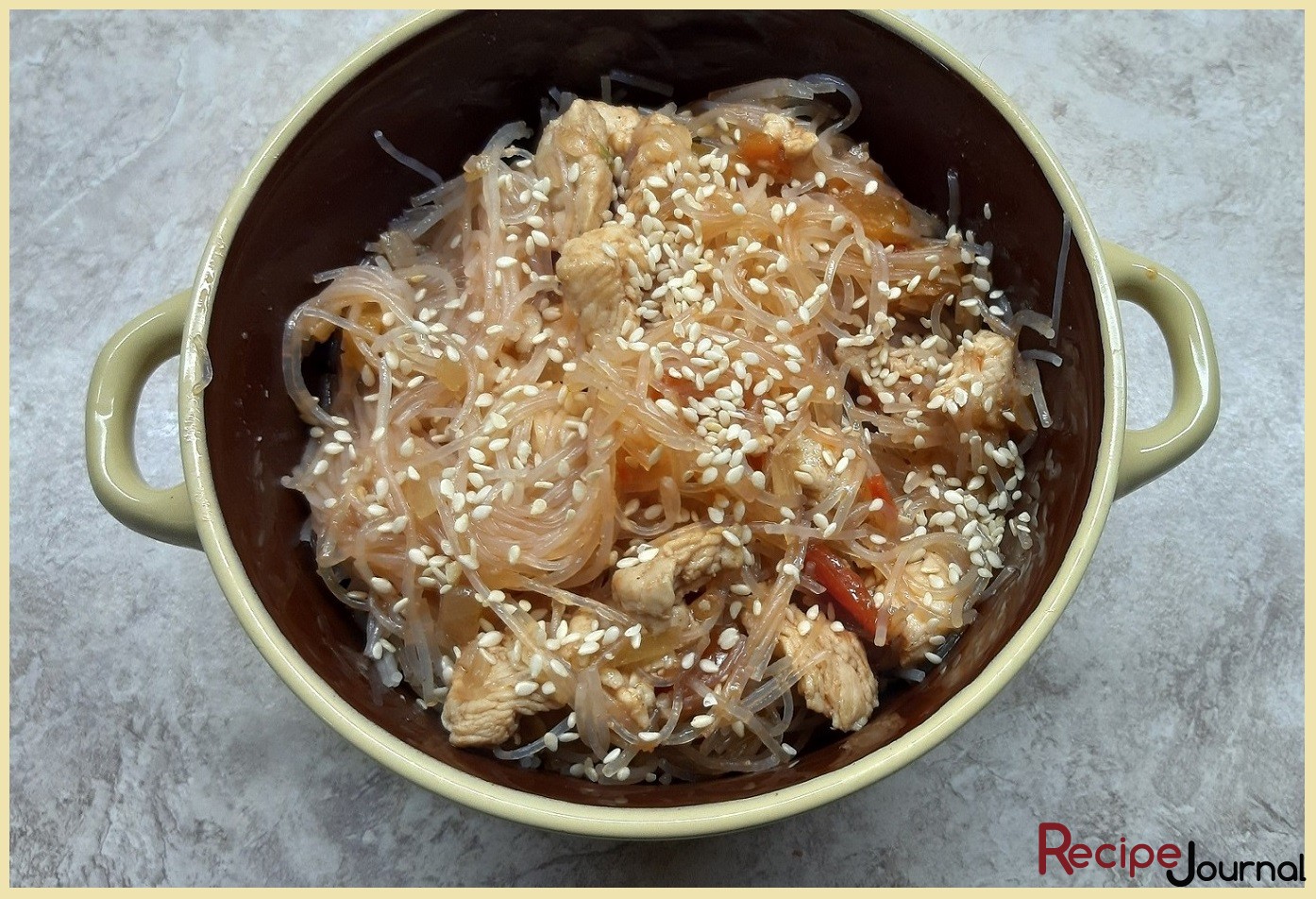 Фунчоза с филе индейки в овощном соусе - простой рецепт для быстрого ужина по-китайски