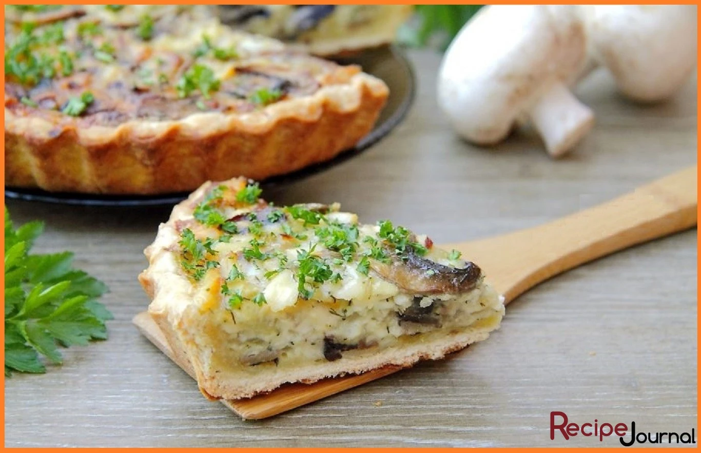 Пирог с грибами и сыром - рецепт несладкой выпечки