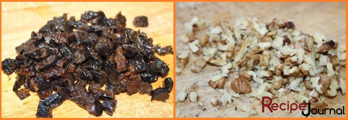 Для начинки чернослив, который стал мягким, нарезаем мелко и также измельчаем очищенные грецкие орехи.