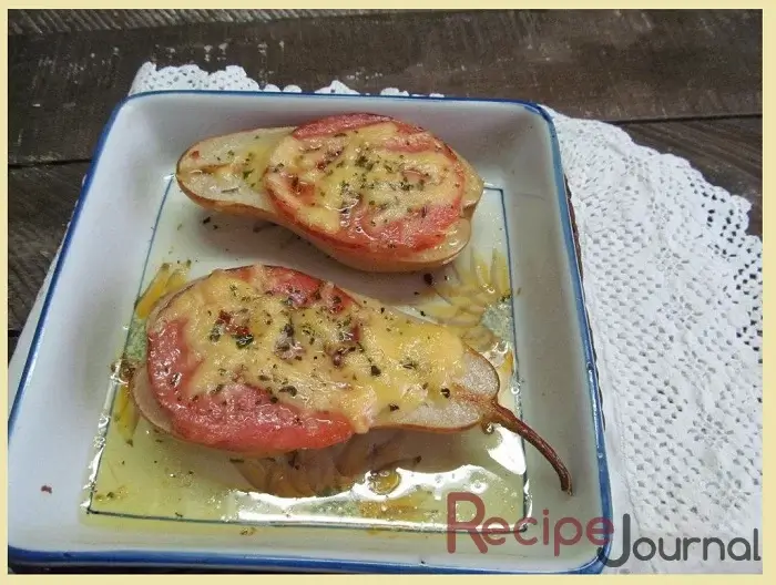 Груши, фаршированные сыром и колбасой - рецепт пикантной закуски
