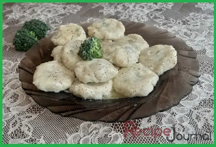 Творожные галушки с брокколи - рецепт Русской кухни