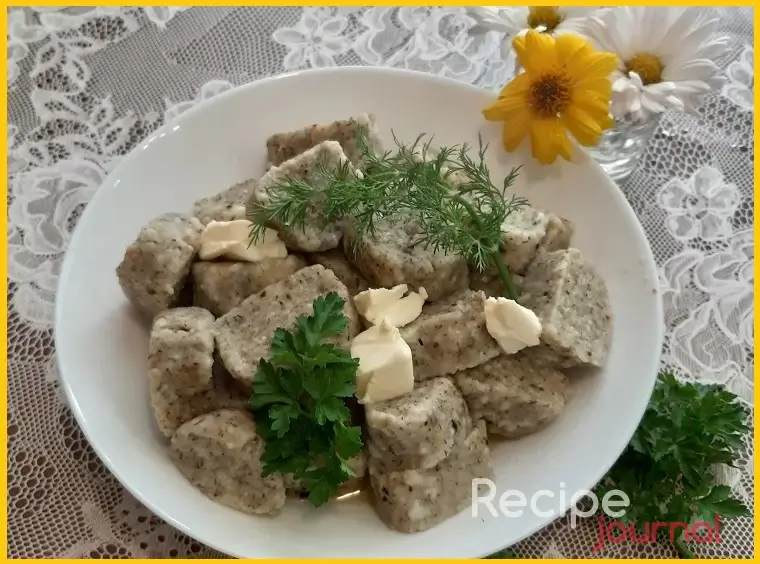 Ленивые вареники с творогом и белыми грибами - рецепт Русской кухни