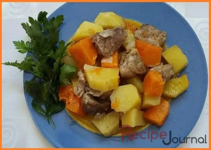 Свинина с тыквой и картофелем в духовке - простой и полезный рецепт вкусного ужина